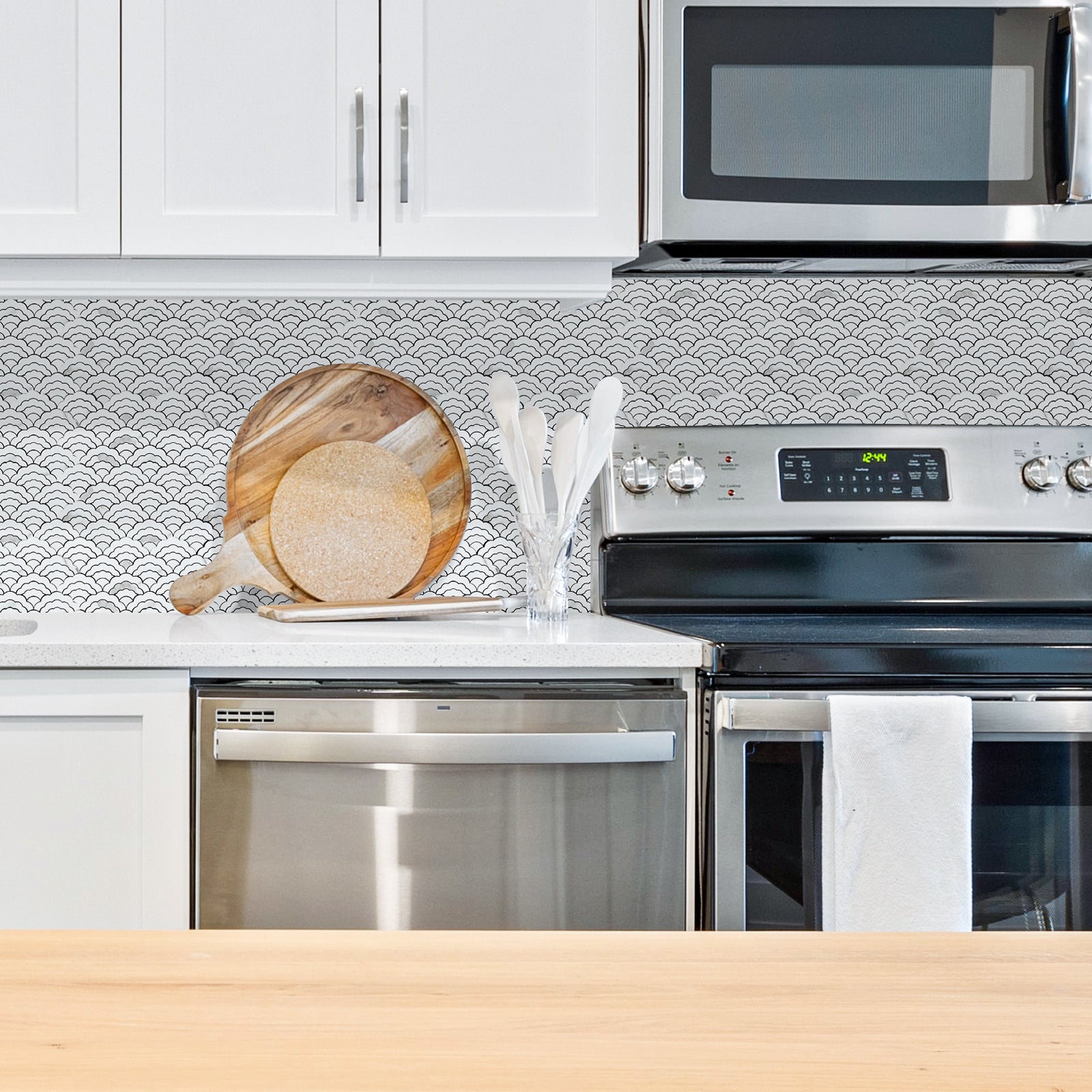 Marble Cloud-Shaped Peel and Stick Backsplash Wall Tile