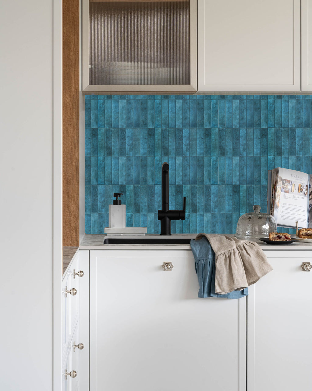 3D Blue Linear Mosaic Peel and Stick Wall Tile