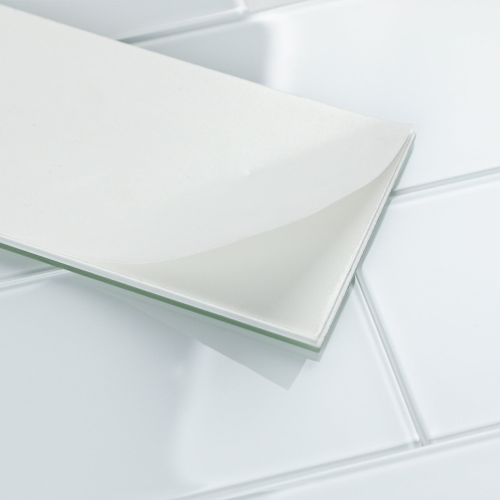 White Peel and Stick Backsplash Wall Tile