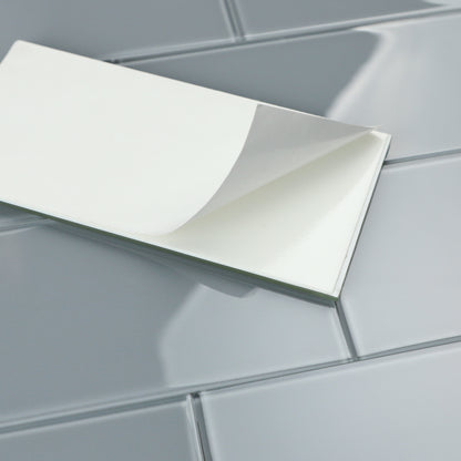 Gray Peel and Stick Backsplash Wall Tile