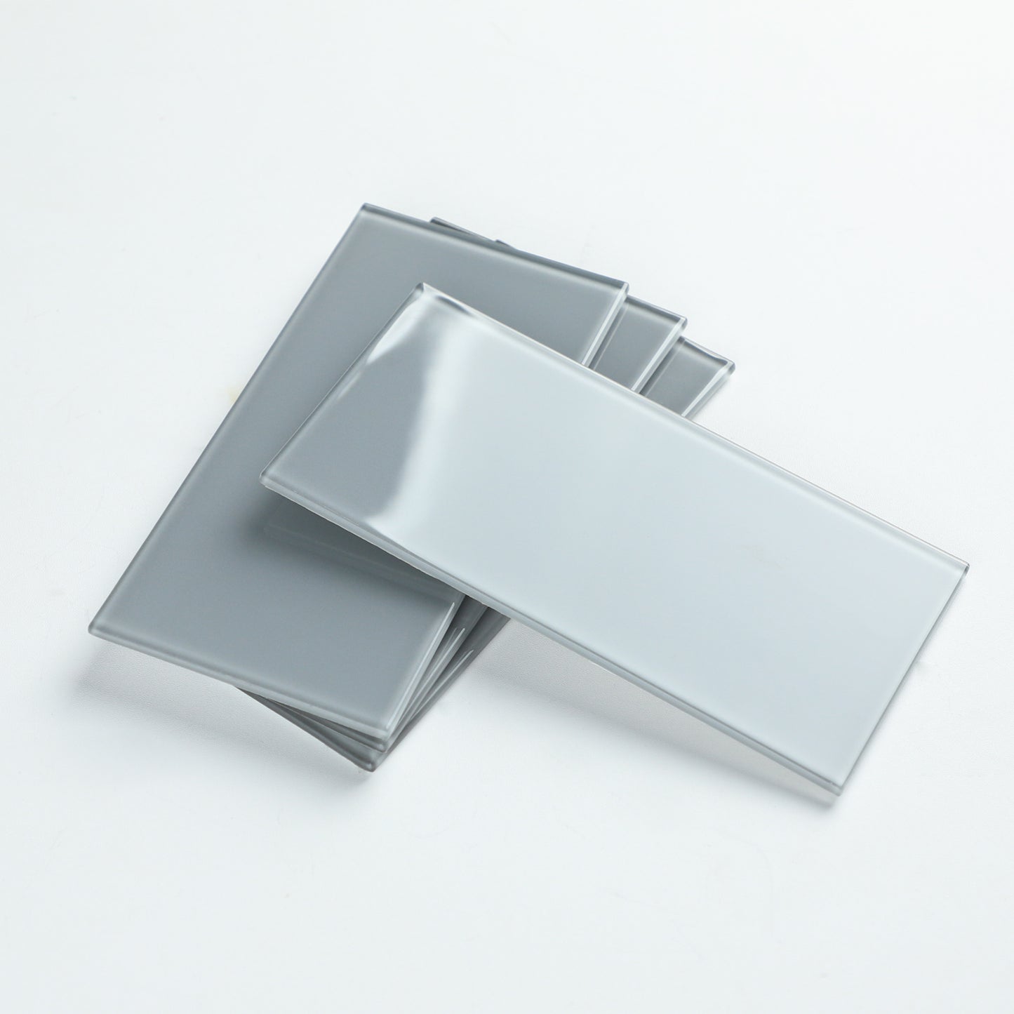 Gray Peel and Stick Backsplash Wall Tile